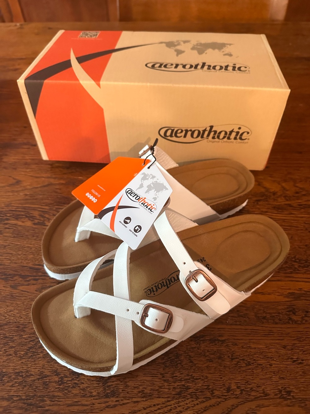 Aerothotic Women’s White Double-Buckle Sandals